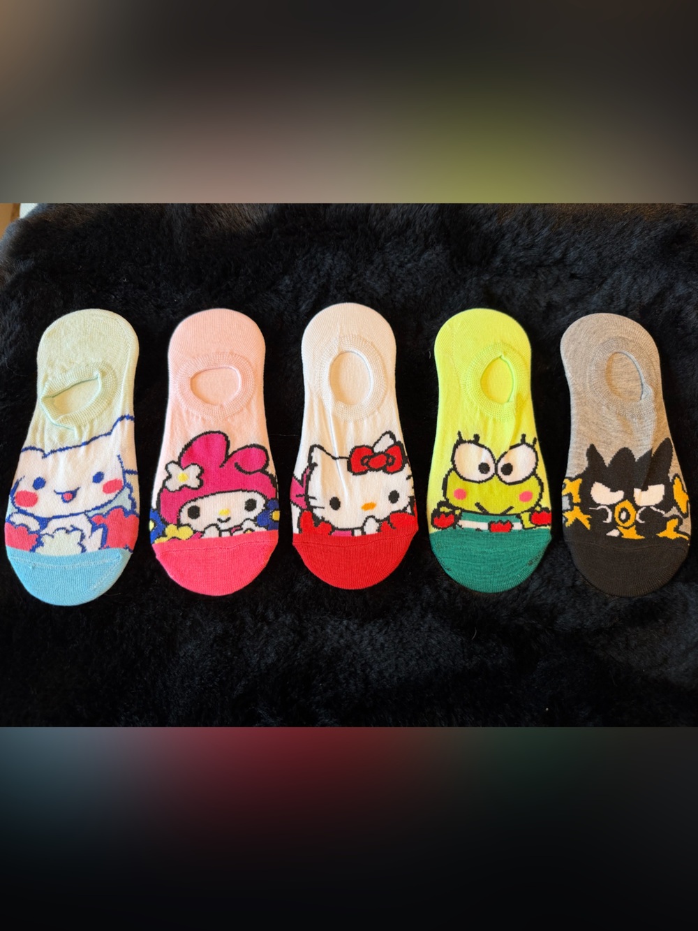 Sanrio Hello Kitty No-Show Socks Set — Blue, Pink, Red, Yellow, Gray